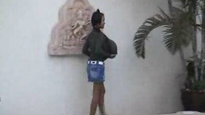 Įspūdinga raudonplaukė numylėtinė patenka tarp dviejų karštų vaikinų